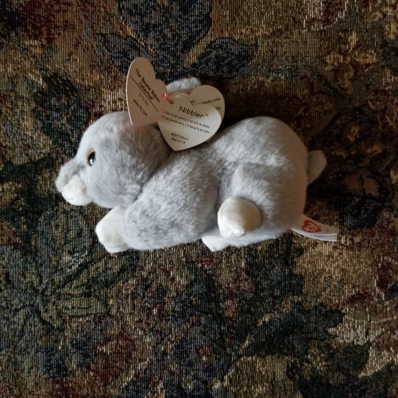 Nibbler, small rabbit soft, plush, realistic classic toy, Ty Beanie Babies - Picture 1 of 9